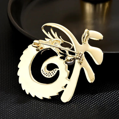 SUYU Winter Exquisite Niche Design Fashionable Zodiac Dragon Women's Luxurious Brooch Lucky Word Coat Accessories