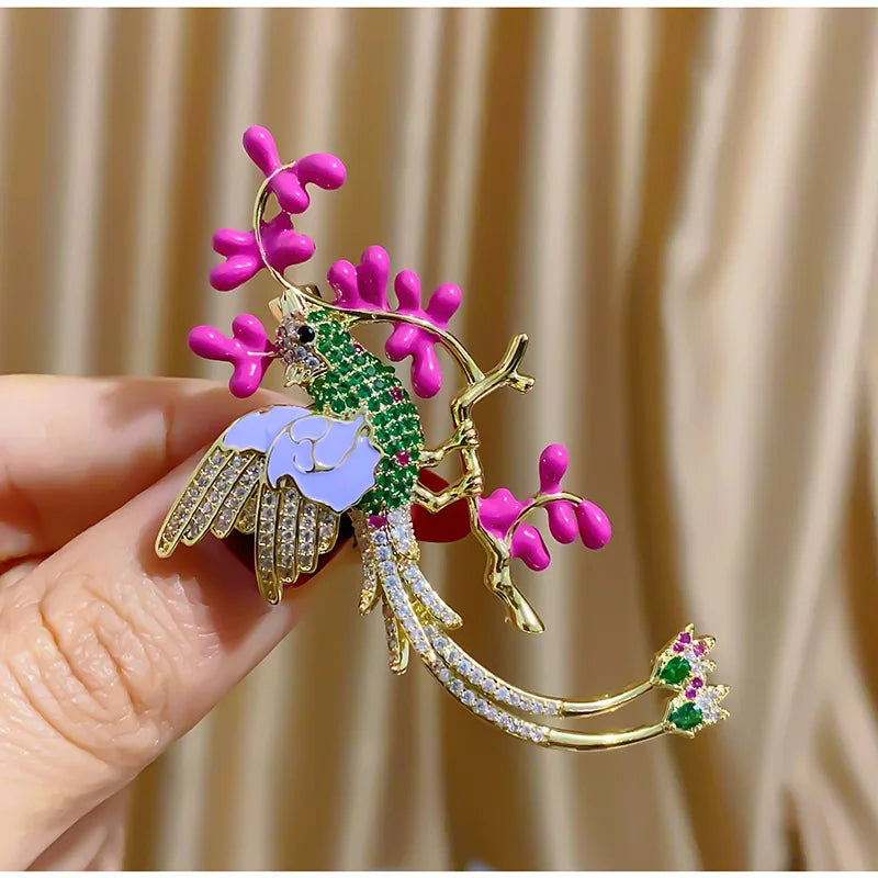 SUYU Elegant Cubic Zirconia Copper Plated Magpie Bird Brooch Women's Fur Windproof Pin Clothing Accessories