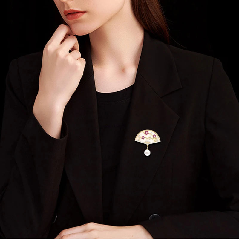 SUYU Peach Blossom Fan Brooch Women's Exquisite Elegant Brooch Coat Cheongsam Pin Sweater Accessorie