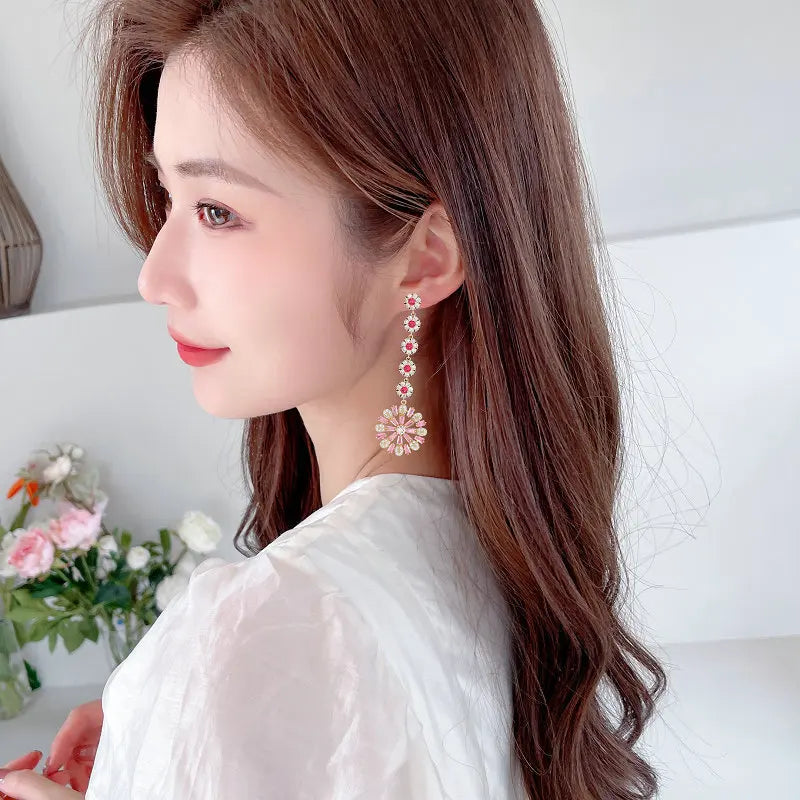 SUYU New Women's Light Luxury Style Exaggerated Atmosphere Earrings Trendy Sunflower Long Style Tassel Flower Earrings