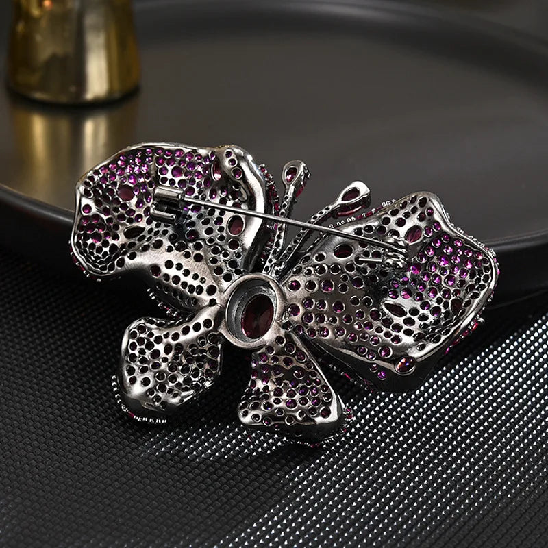 SUYU Autumn Classic Red Zircon Butterfly Light Luxury brooch Personalized Coat Designer brooch