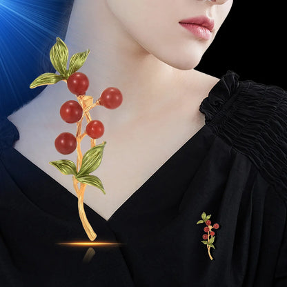 SUYU women's light luxury elegant and fashionable red fruit brooch versatile and unique design sense daily accessories