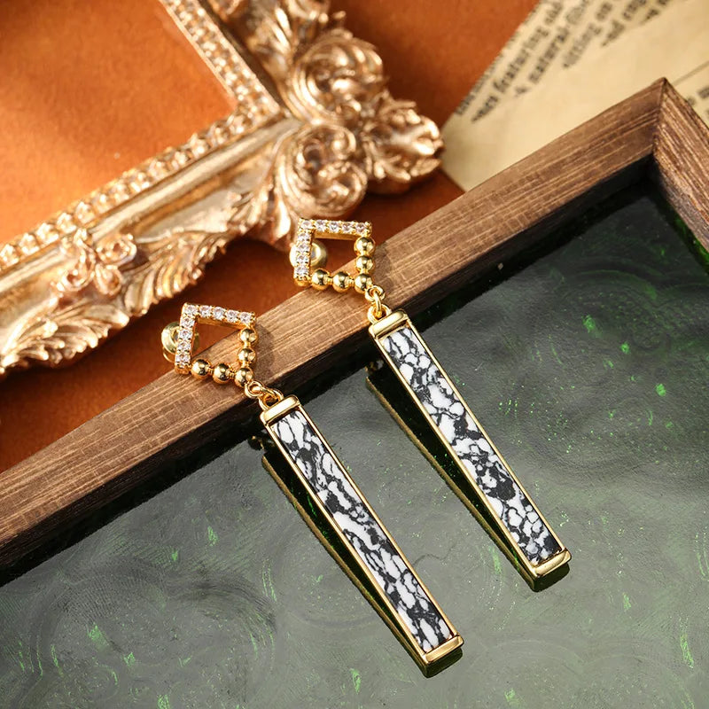 SUYU Jewelry Retro Women's Light Luxury Geometric Zircon Micro Inlaid Earrings Long Personalized Earrings Fashion Jewelry