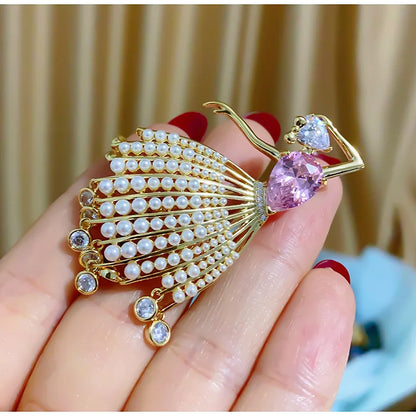 SUYU Elegant And Cute Girl Imitation Pearl Dress Dance Brooch Corsage Girl