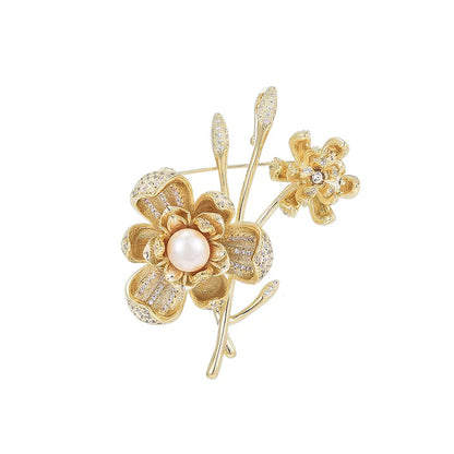 SUYU New women's light luxury plum blossom brooch fashionable and elegant imitation pearl brooch versatile and niche design