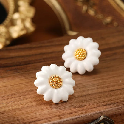 SUYU New Fashionable Design is Simple and Versatile Elegance White Drip Flower Daisy Earrings Women's Earrings