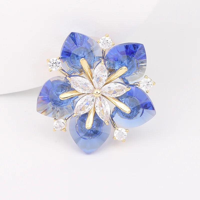 Fashionable And Elegant Blue Flower Brooch Sparkling Snowflake Shape Personalized Brooch Blossom Suit Coat Temperament Pins