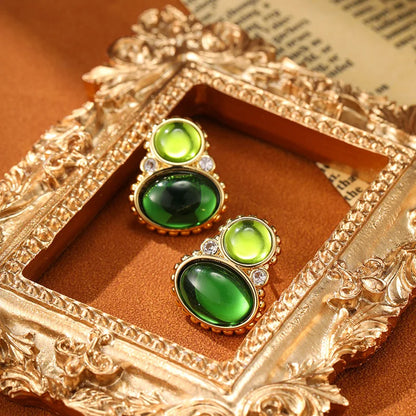 SUYU Jewelry Green Women's Retro Earrings With A Design Sense Of Niche Medieval Palace Style Fashionable And Elegant Earrings