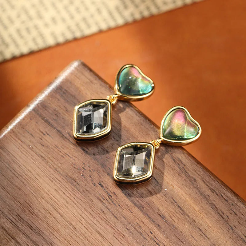 SUYU Medieval Vintage Style Earrings For Women Light Luxury Exaggerated Heart-Shaped Buckle Square Earrings Trendy Party