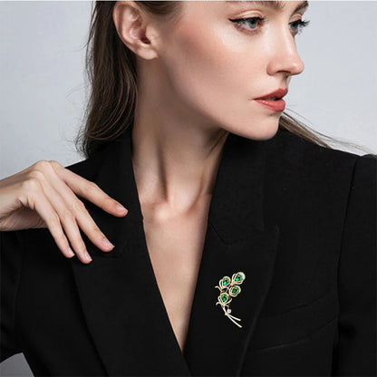 SUYU  New Peacock Feather Brooch Luxurious And Atmospheric Phoenix Feather Brooch Jacket Accessory