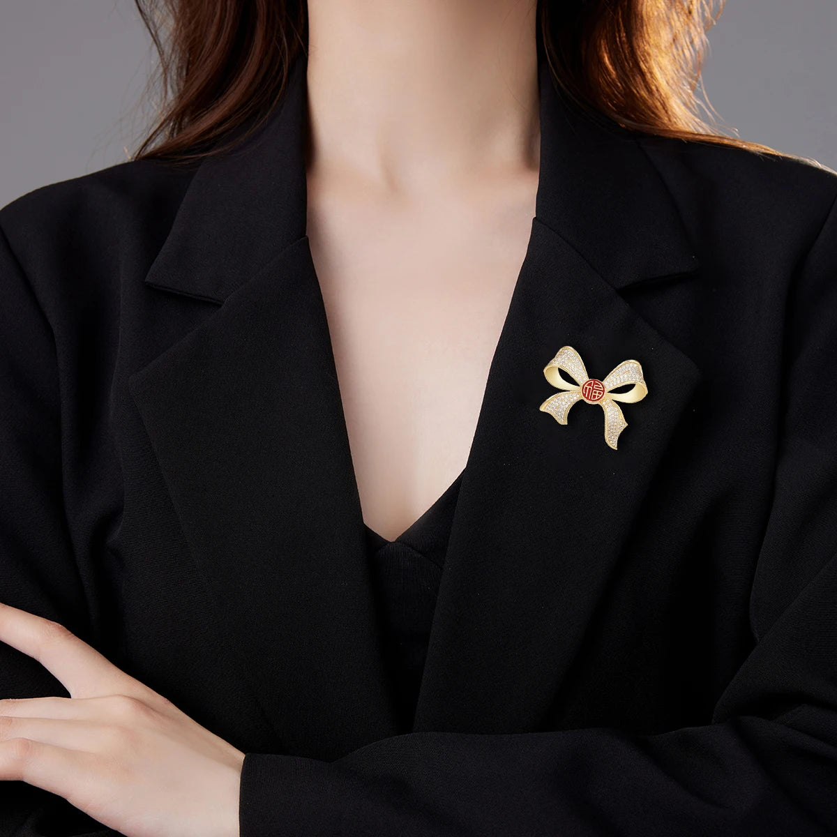 SUYU Winter New Bow Brooch Elegant Design Women's Luxury Brooch Fashion Exquisite Versatile Accessories Pin