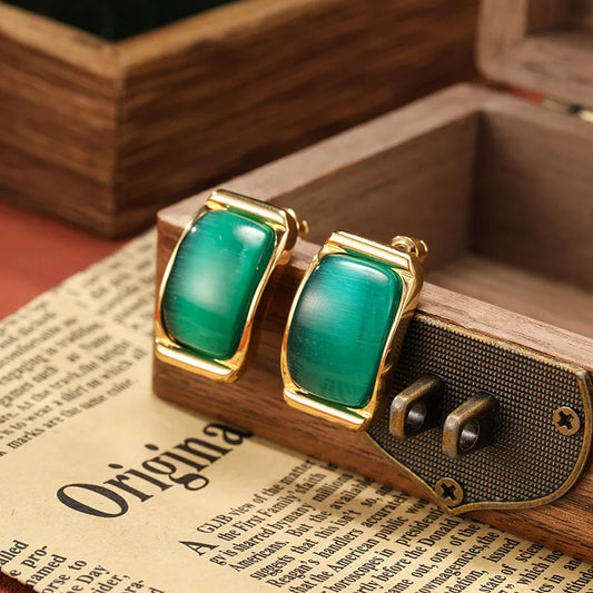 SUYU Geometric Retro Light Luxury Simple Versatile Elegant Style Earrings Green Personalized Women's Earrings