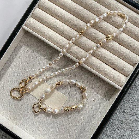 SUYU Unique Vintage Freshwater Baroque Pearl Long Necklace For Women's Light Luxury Personalized Design Sweater Chain