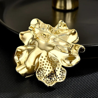 Women's Light Luxury Elegant and Fashionable Peony Bloch Brooch Versatile Small and Unique Design Daily Accessories