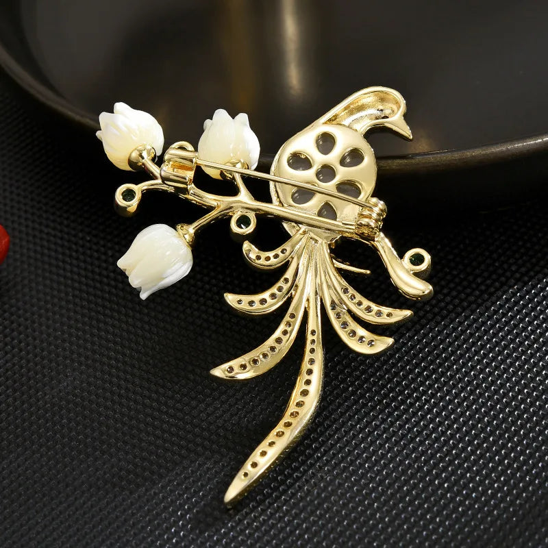 SUYU Fashionable Design New Temperament Iris Flower Magpie Exquisite And Sweet Ancient Style Coat Brooch Cat Eye Exquisite Pin