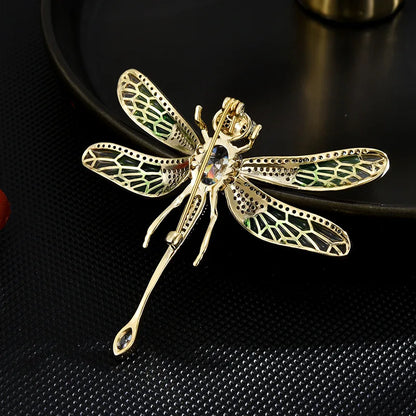 SUYU Elegant Wings Can Shake The Dragonfly Brooch Sports Object Brooch Accessories