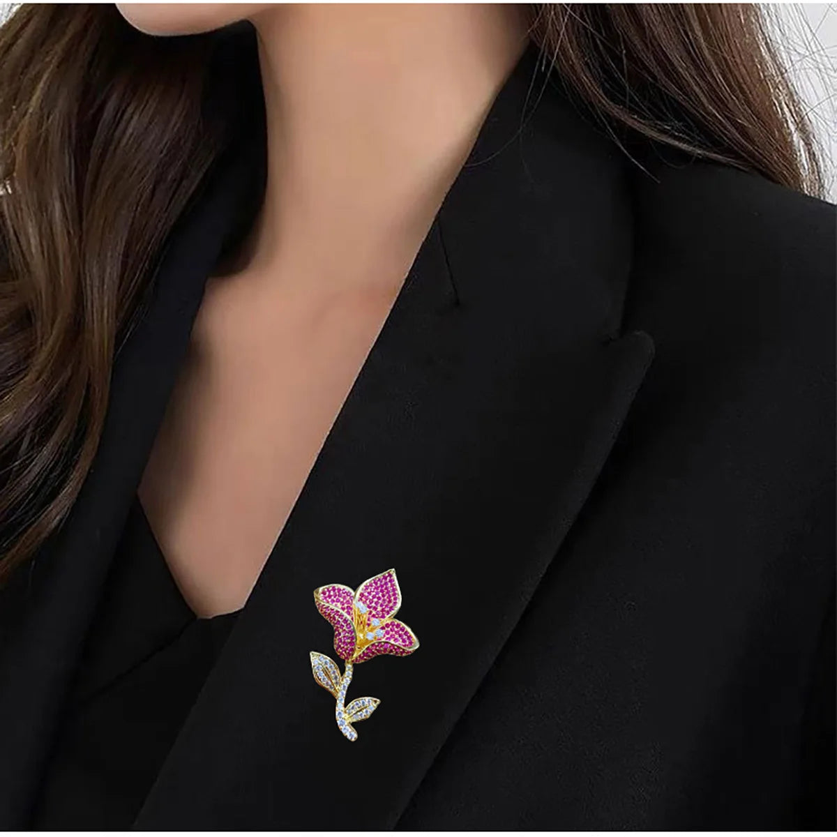 SUYU Winter New Flower Brooch Design Women's Luxury Brooch Fashionable And Exquisite Plant Brooch Versatile Accessories