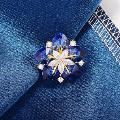 SUYU New Design Light Luxury Flower Brooch Fashionable Blue Snowflake Shape Personalized Breast Blossom Suit Temperament Pins