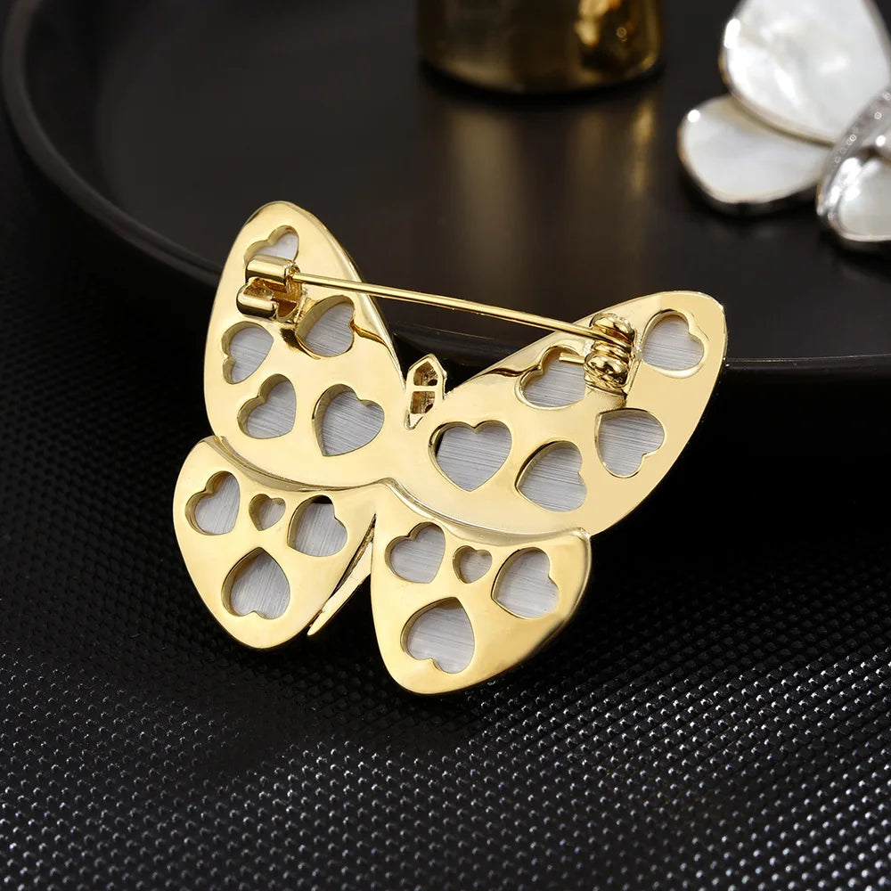 Autumn Women's New Design Luxury Butterfly Brooch Fashion And Atmosphere Simulation Beimu Breast Flower Clothing Accessories