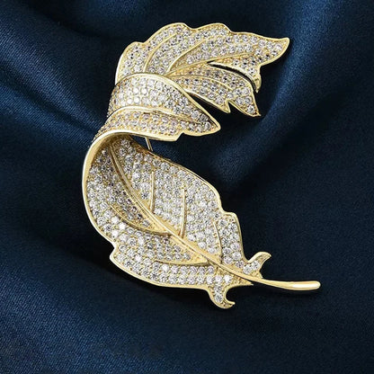 Fashionable and Elegant Leaving Brooch Needle Women's Low key Luxury Temperament Brooch Flower Suit Pin Coat Fashion Accessories