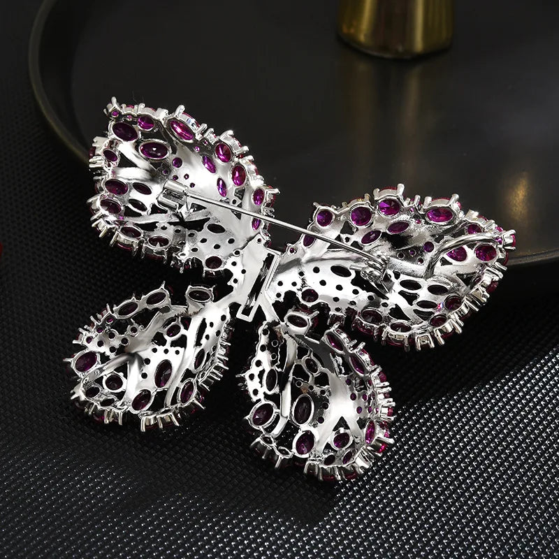 SUYU 2023 Winter New Women's Light Luxury Brooch Butterfly Fashion Jewelry Accessories Small Design Large Brooch