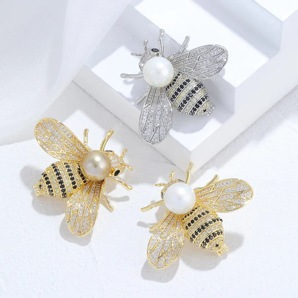 SUYU Autumn New Design Cute Insect Series Small Bee Brooch Needle Cubic Zirconia Inlaid with Elegant Temperament